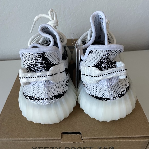 Adidas yeezy 350 v2 zebra size 5 - Picture 7 of 7